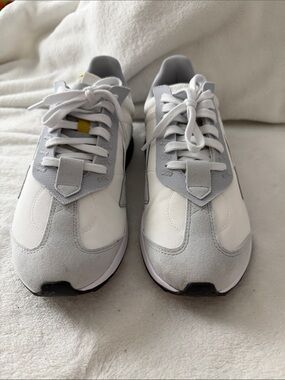 Nike Air Max Pre-Day  White Gray Black Cushioned Low Top Sneakers